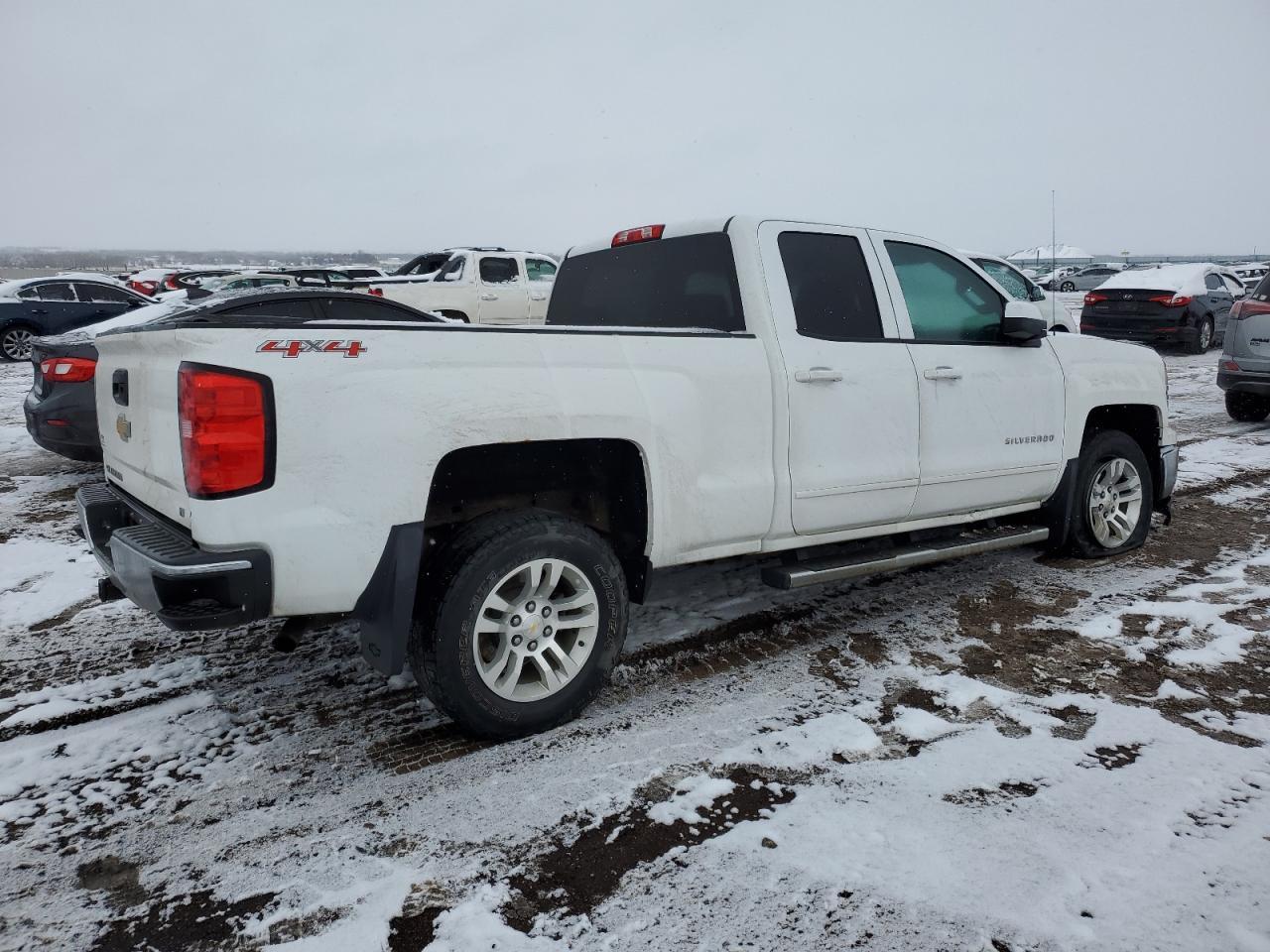 2015 CHEVROLET SILVERADO - Фото 3