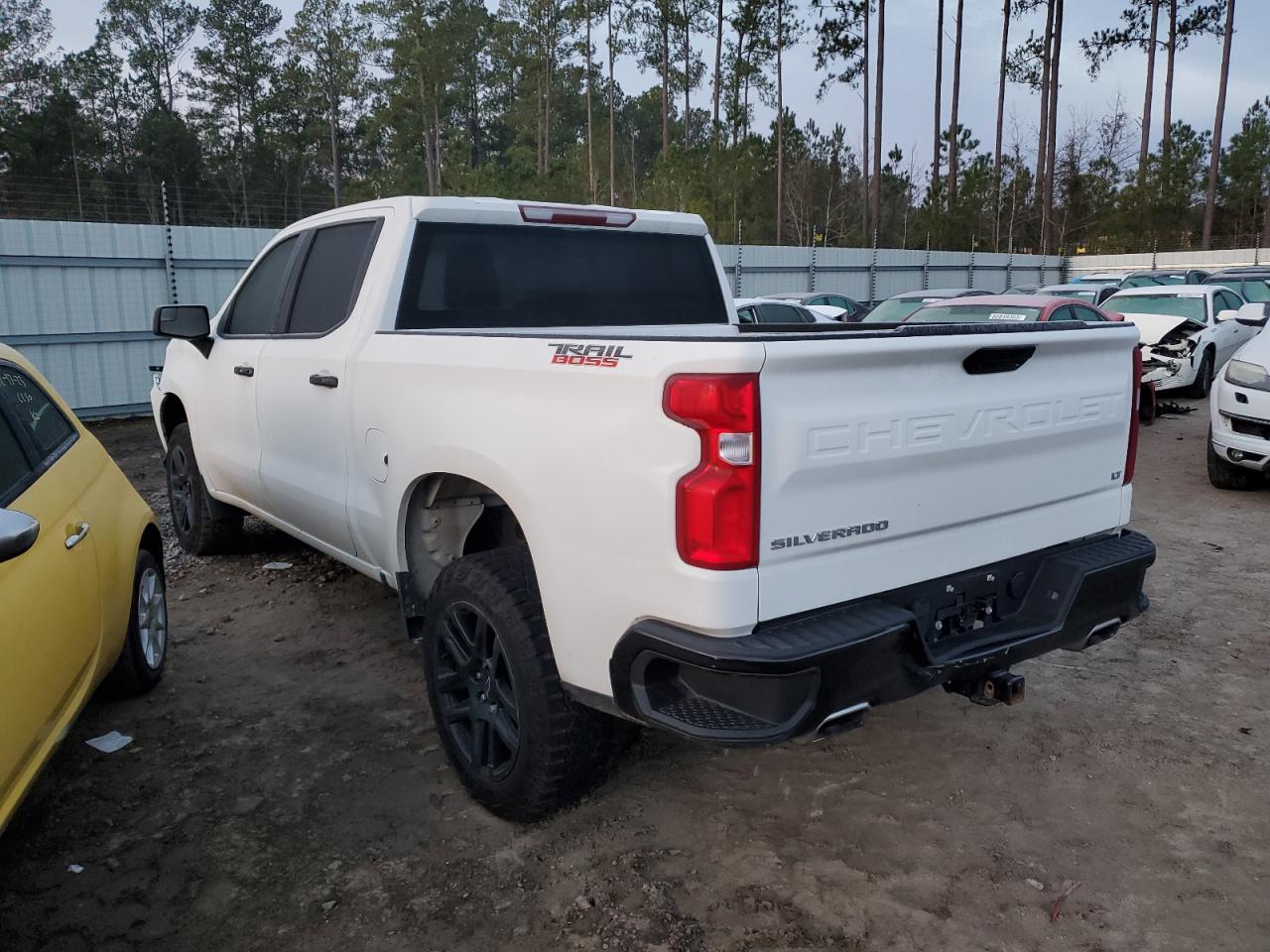 2021 CHEVROLET SILVERADO - Фото 2