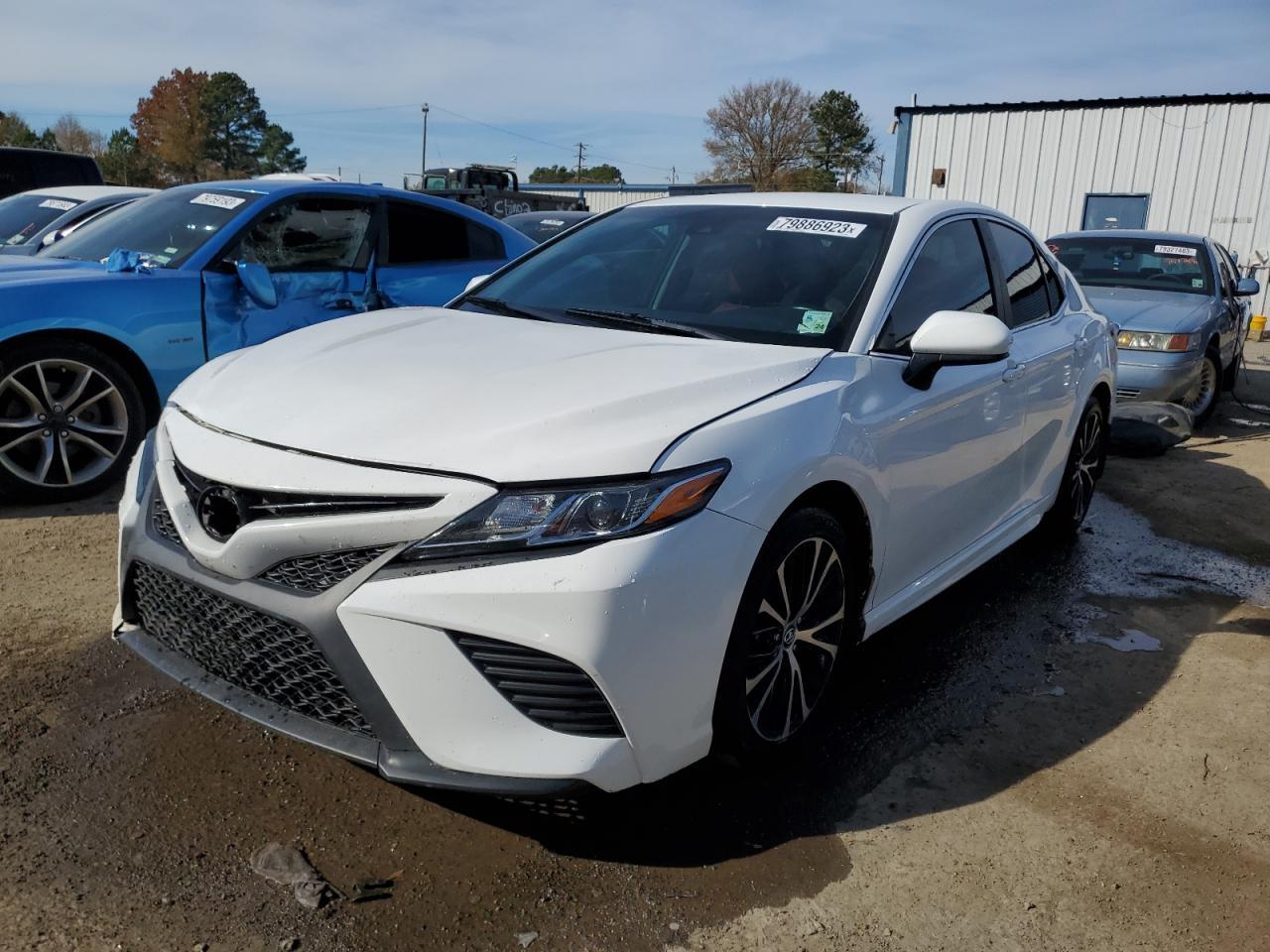 2018 TOYOTA CAMRY L car image