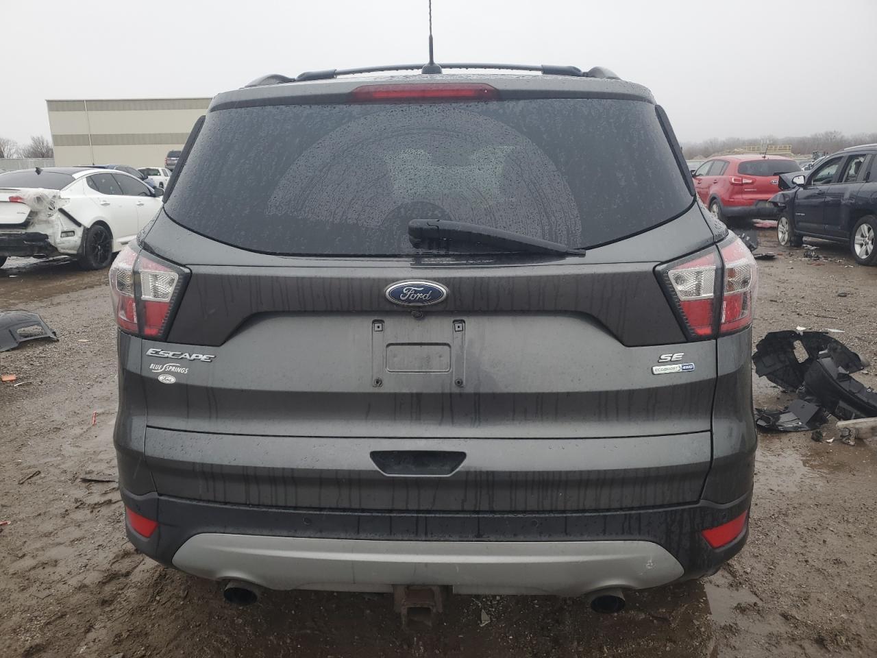 2017 FORD ESCAPE SE - Фото 6