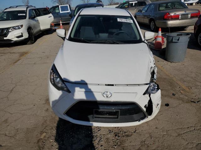 2017 Toyota Yaris Ia - Фото 5