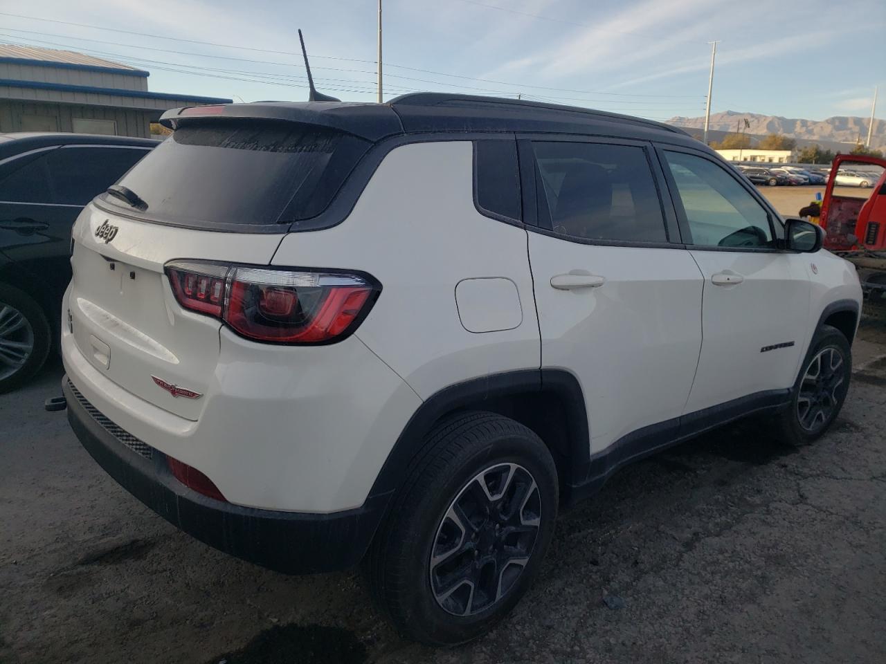 2019 JEEP COMPASS TR - Image 3