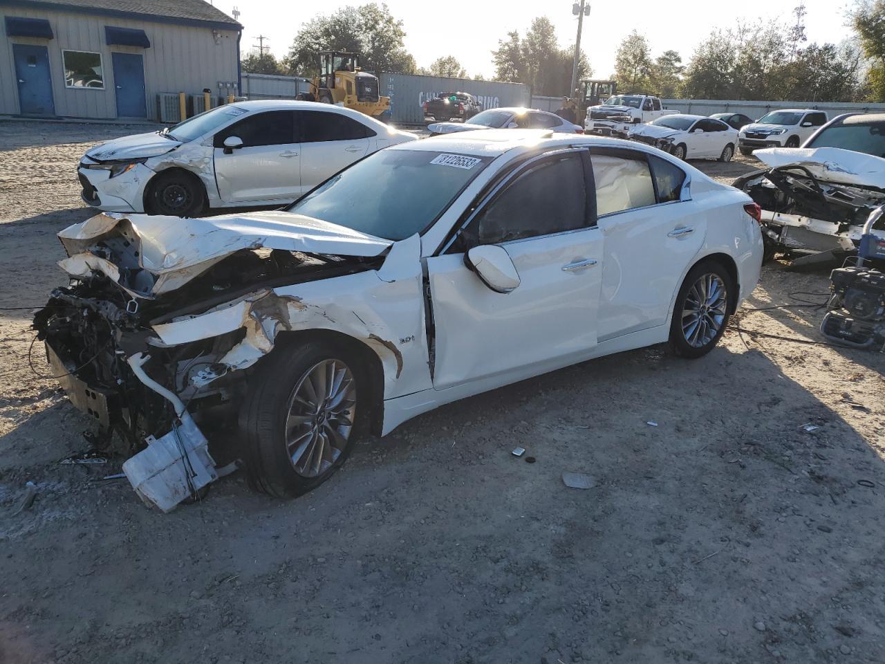 2018 INFINITI Q50 LUXE