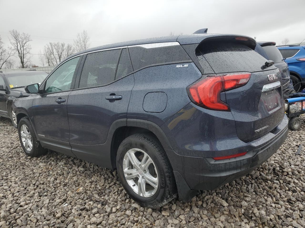 2018 GMC TERRAIN SL - Image 2