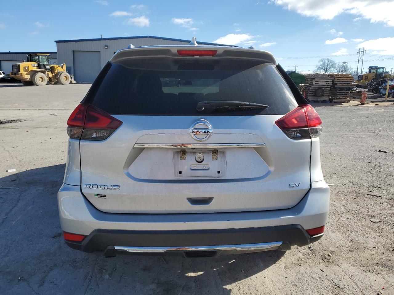 2018 NISSAN ROGUE S - Image 6