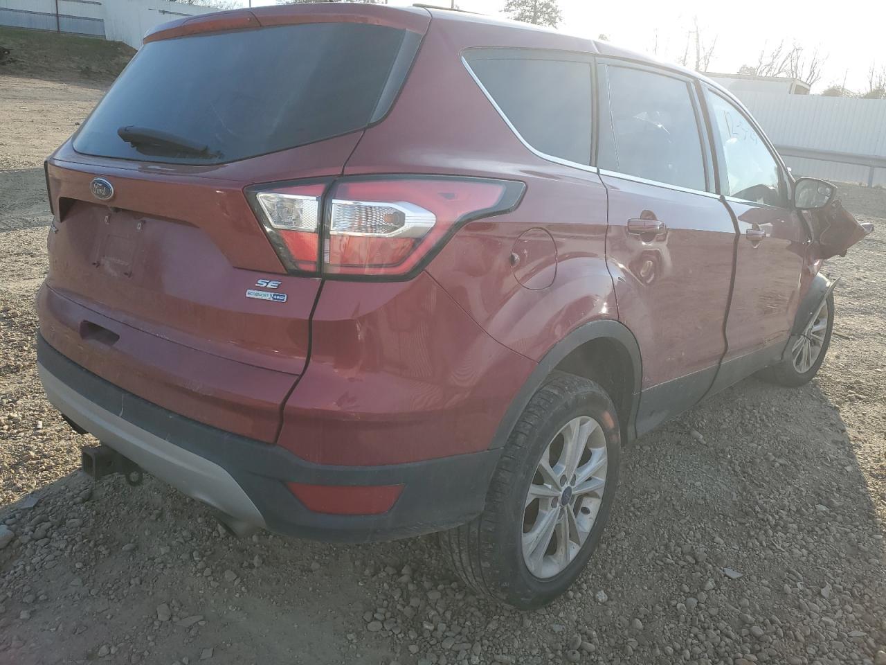2017 FORD ESCAPE SE - Фото 3