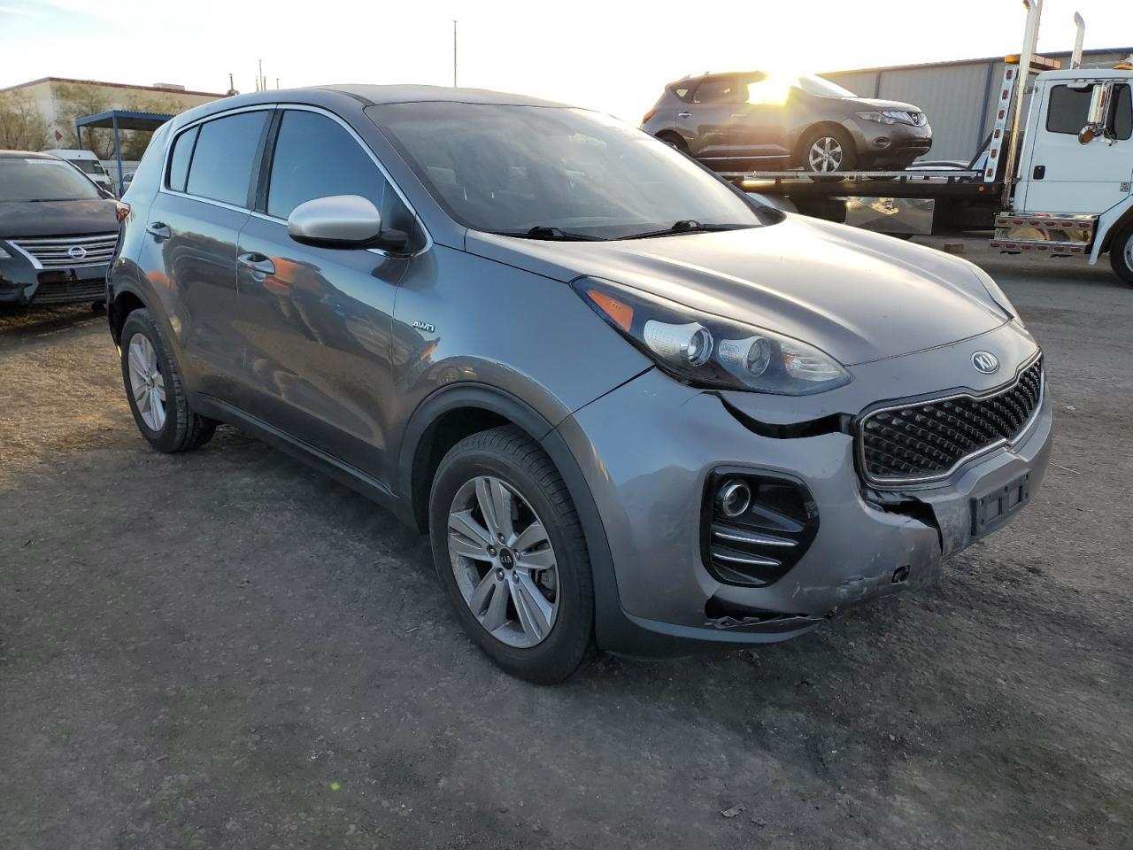 2017 KIA SPORTAGE L - Фото 4