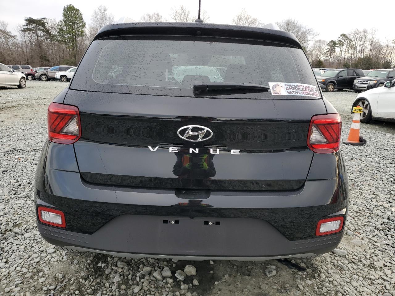 2023 HYUNDAI VENUE SEL - Image 6