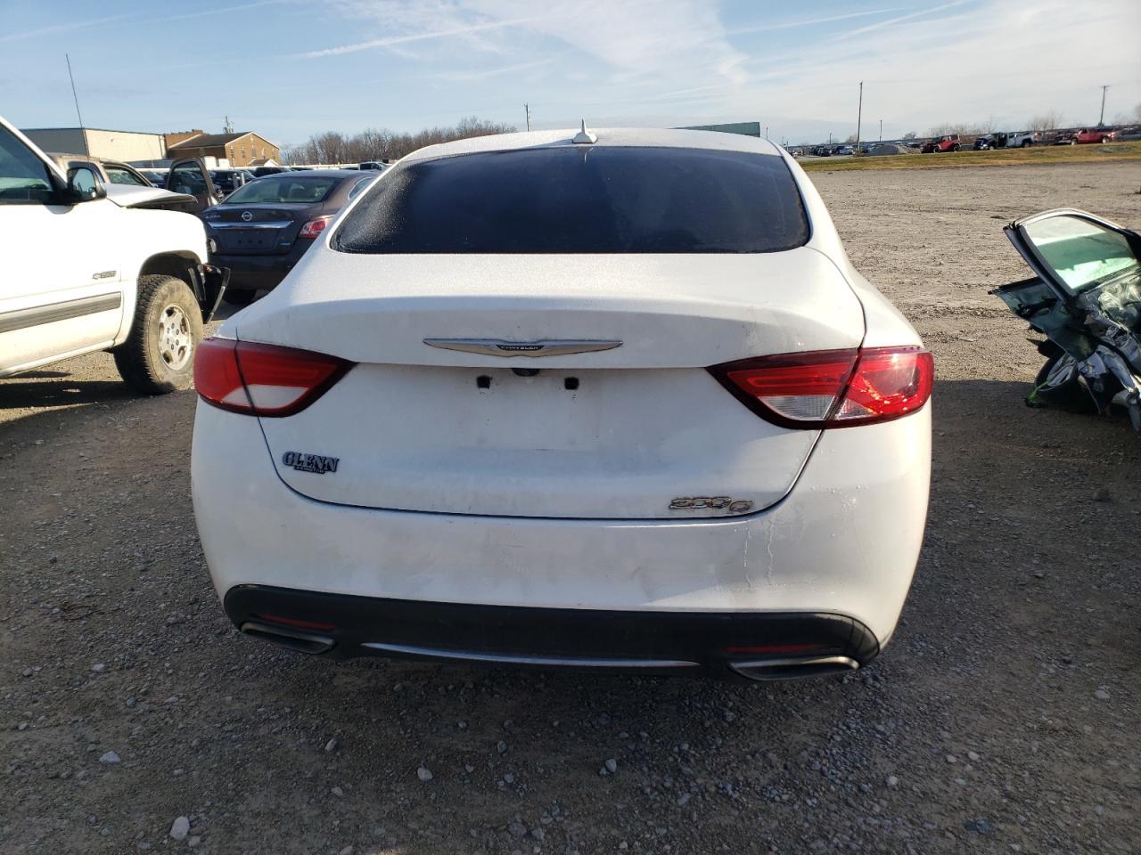 2015 CHRYSLER 200 C - Фото 6
