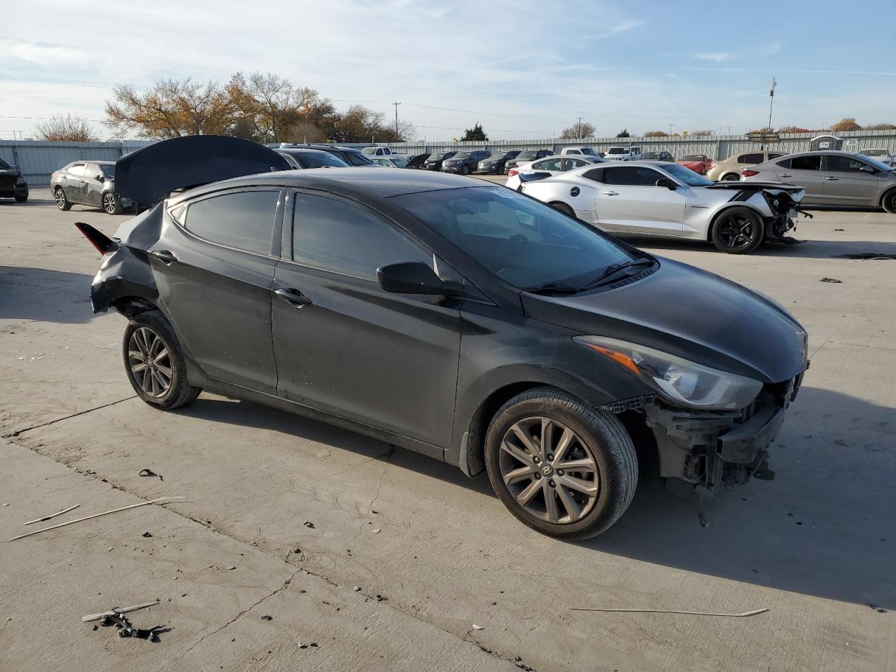 2015 HYUNDAI ELANTRA SE - Image 4