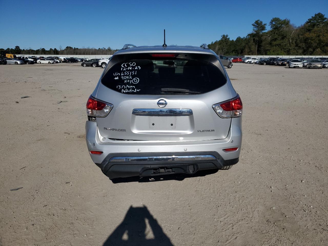 2013 NISSAN PATHFINDER - Фото 6