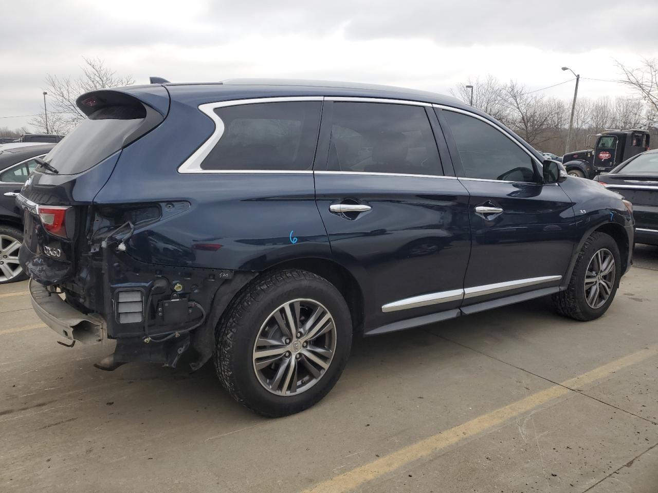 2017 INFINITI QX60 - Image 3