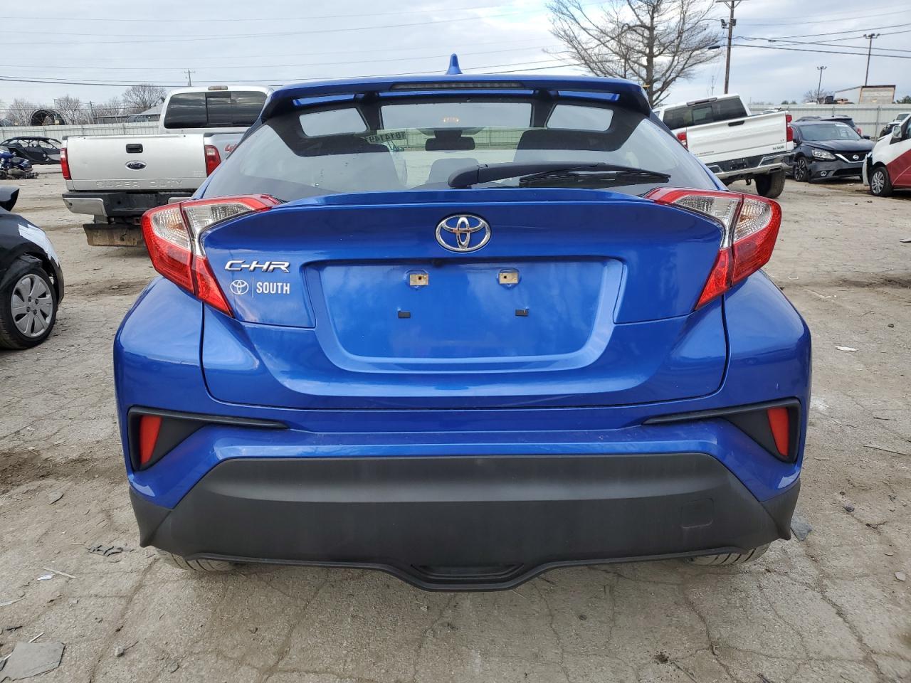 2019 TOYOTA C-HR XLE - Фото 6