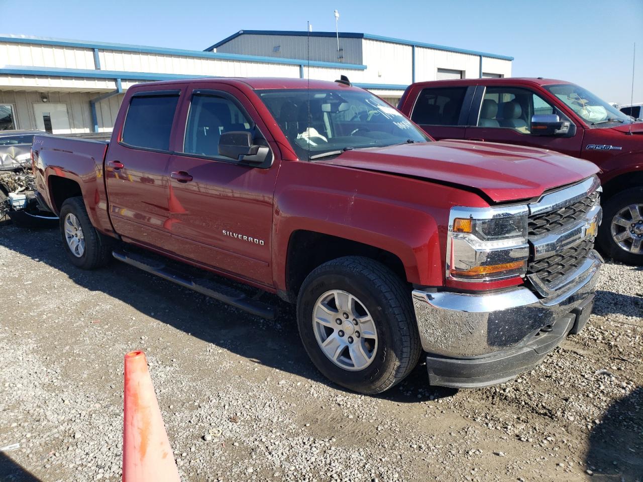 2018 CHEVROLET SILVERADO - Image 4