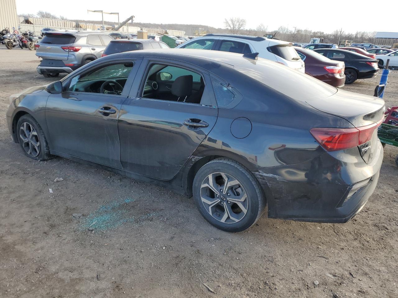 2021 KIA FORTE FE - Фото 2