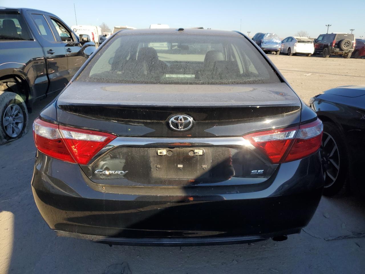 2017 TOYOTA CAMRY LE - Image 6