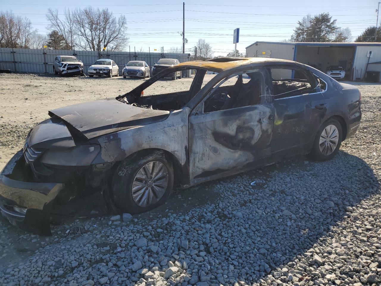 2015 VOLKSWAGEN PASSAT SE