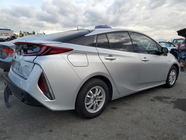 2020 Toyota Prius Prime Le - Фото 3