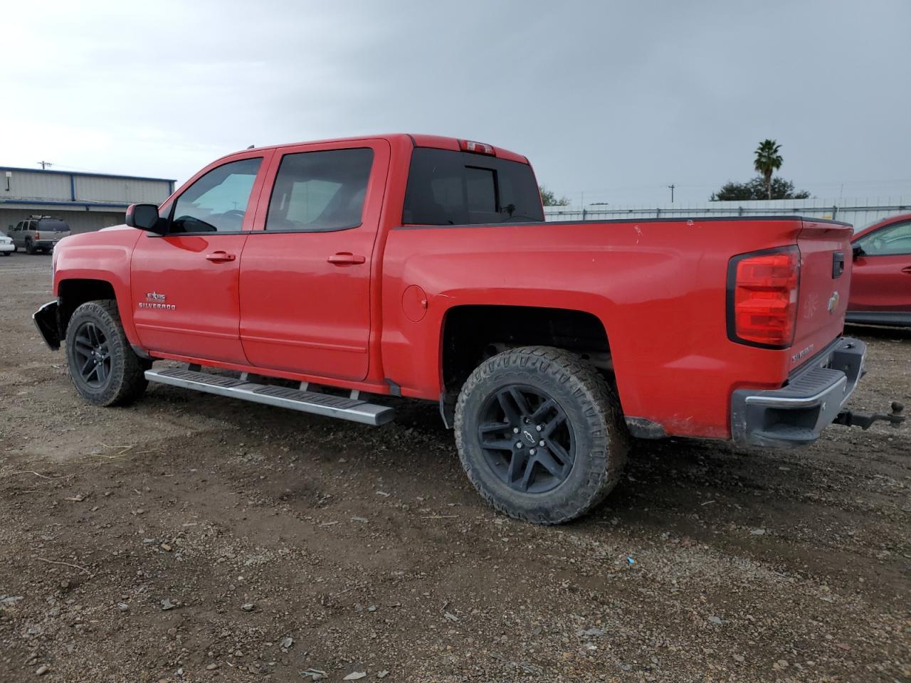 2017 CHEVROLET SILVERADO - Image 2
