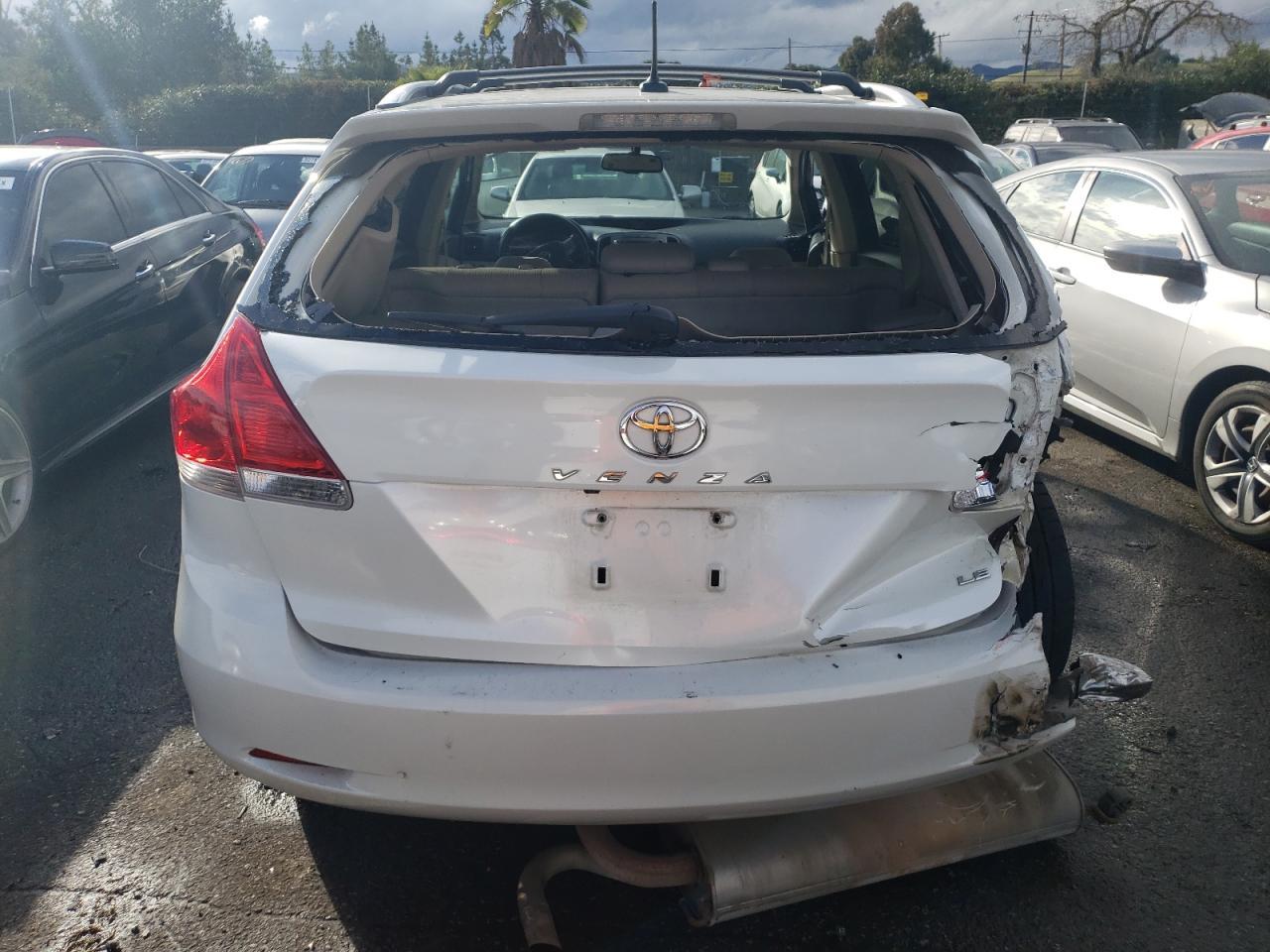 2012 TOYOTA VENZA LE - Фото 6