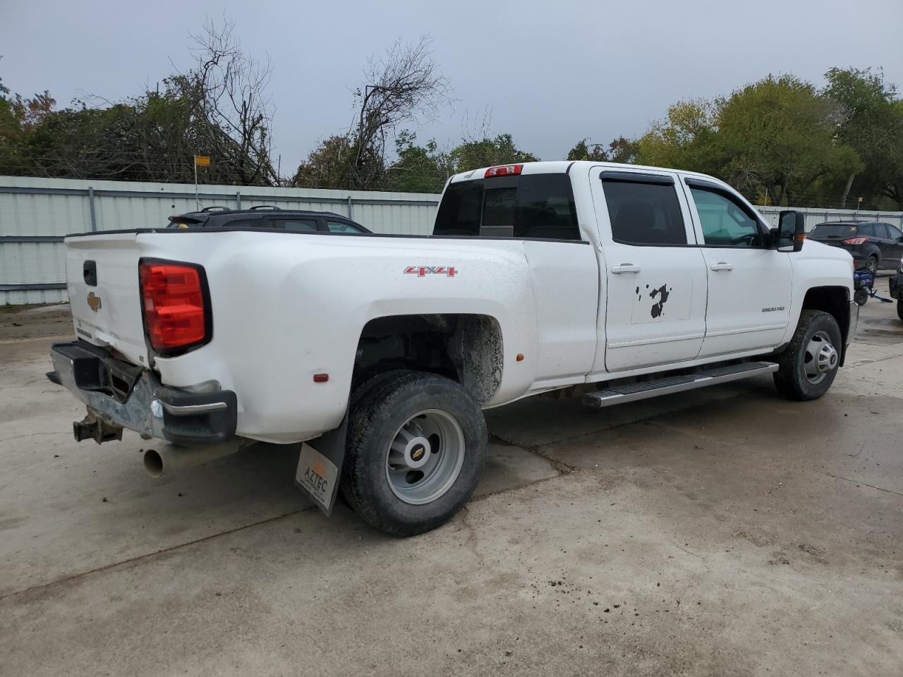 2015 CHEVROLET SILVERADO - Image 3