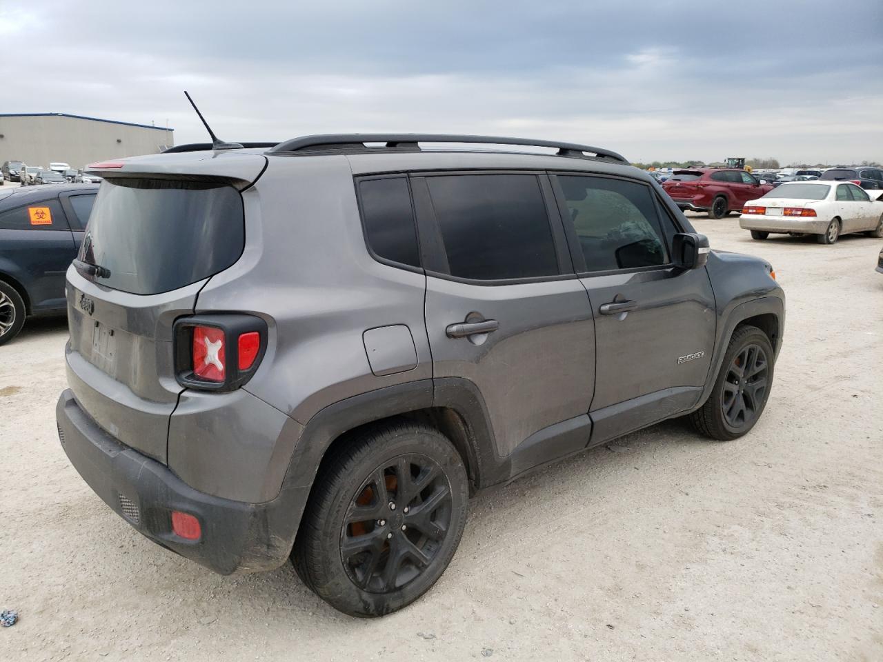 2017 JEEP RENEGADE L - Фото 3