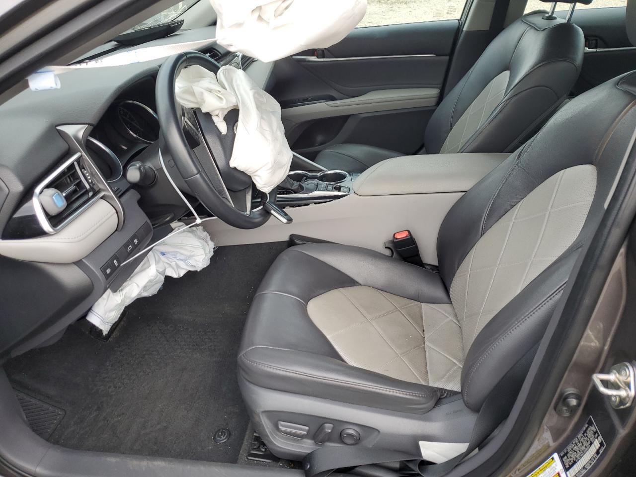 2018 TOYOTA CAMRY L - Image 7