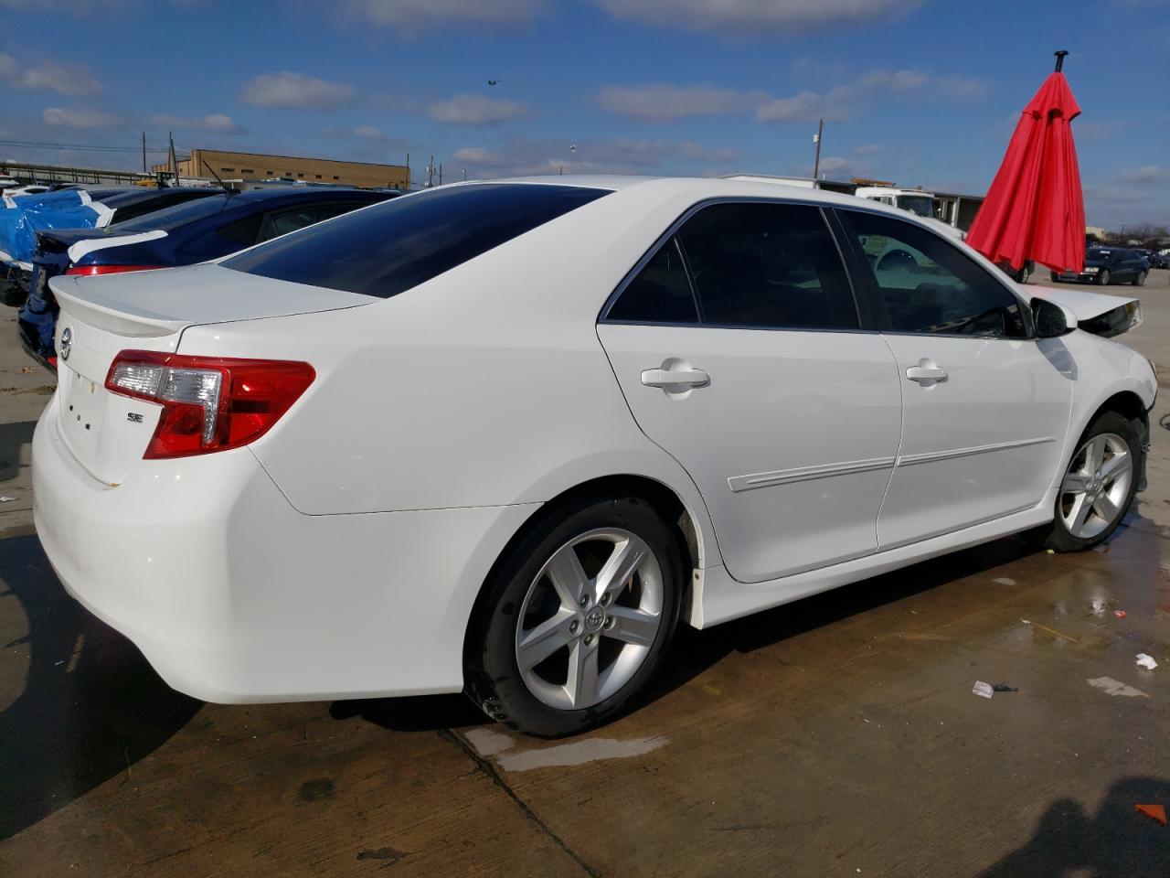 2014 TOYOTA CAMRY L - Image 3