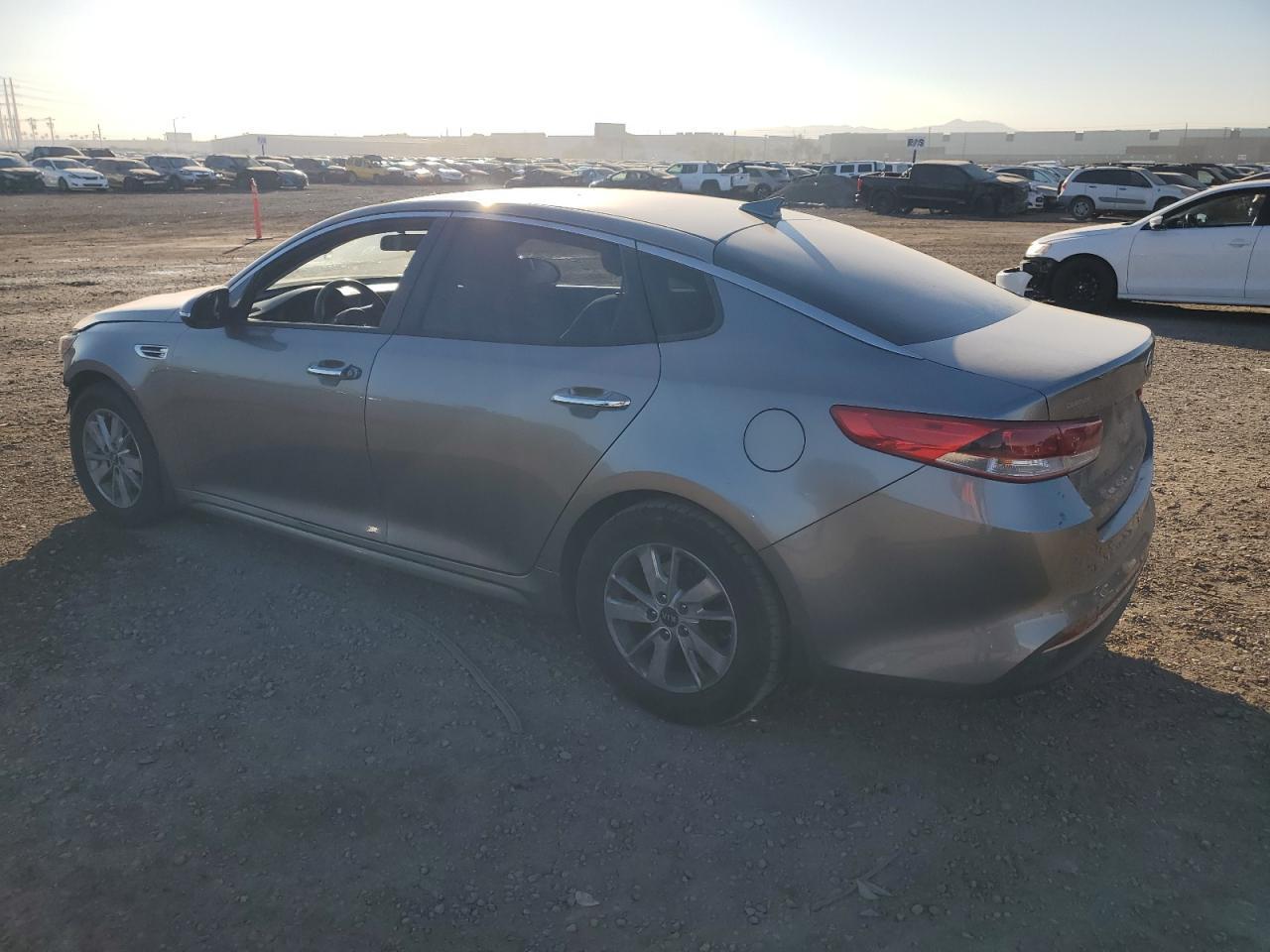2016 KIA OPTIMA LX - Фото 2