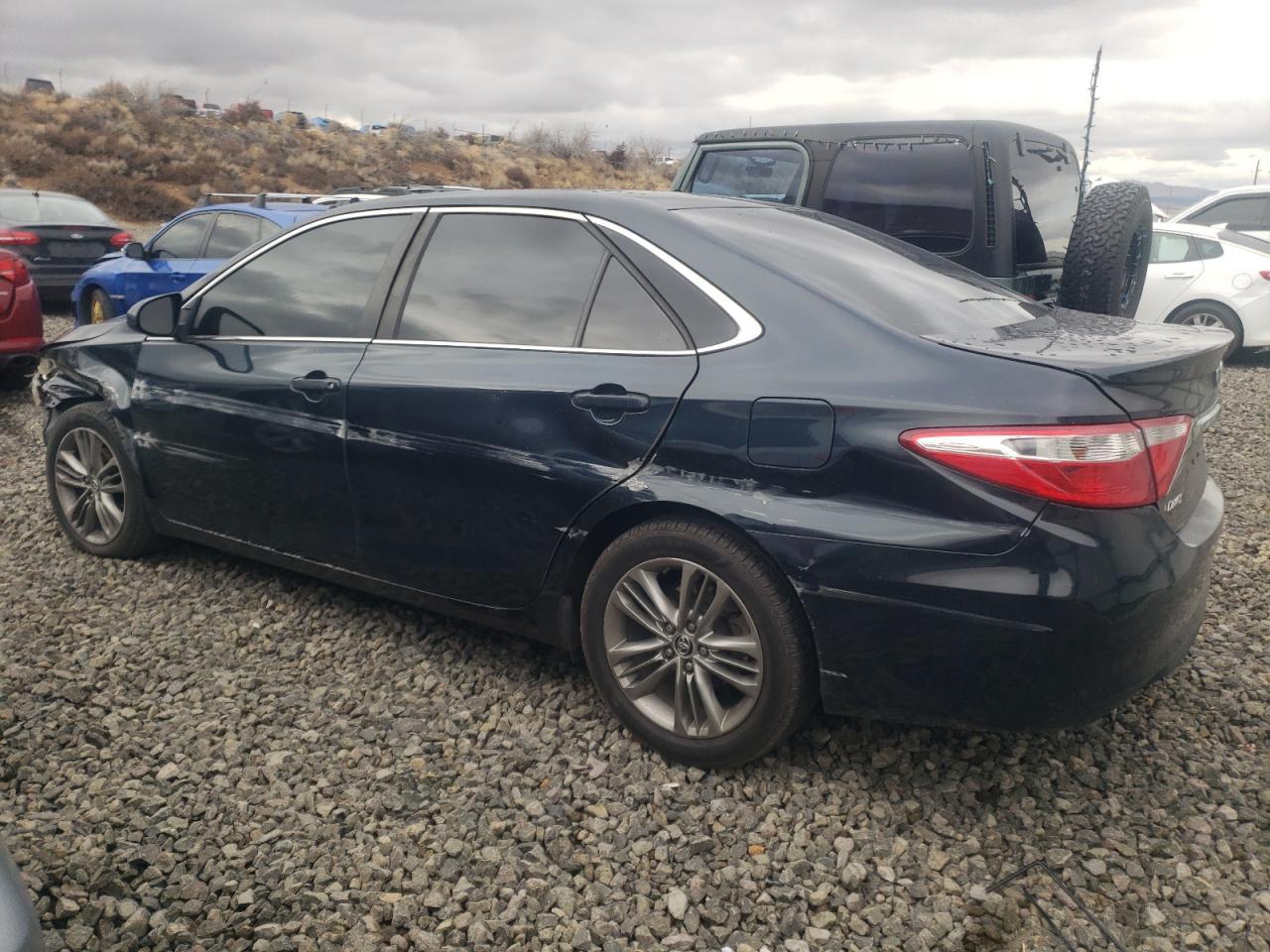 2015 TOYOTA CAMRY LE - Фото 2