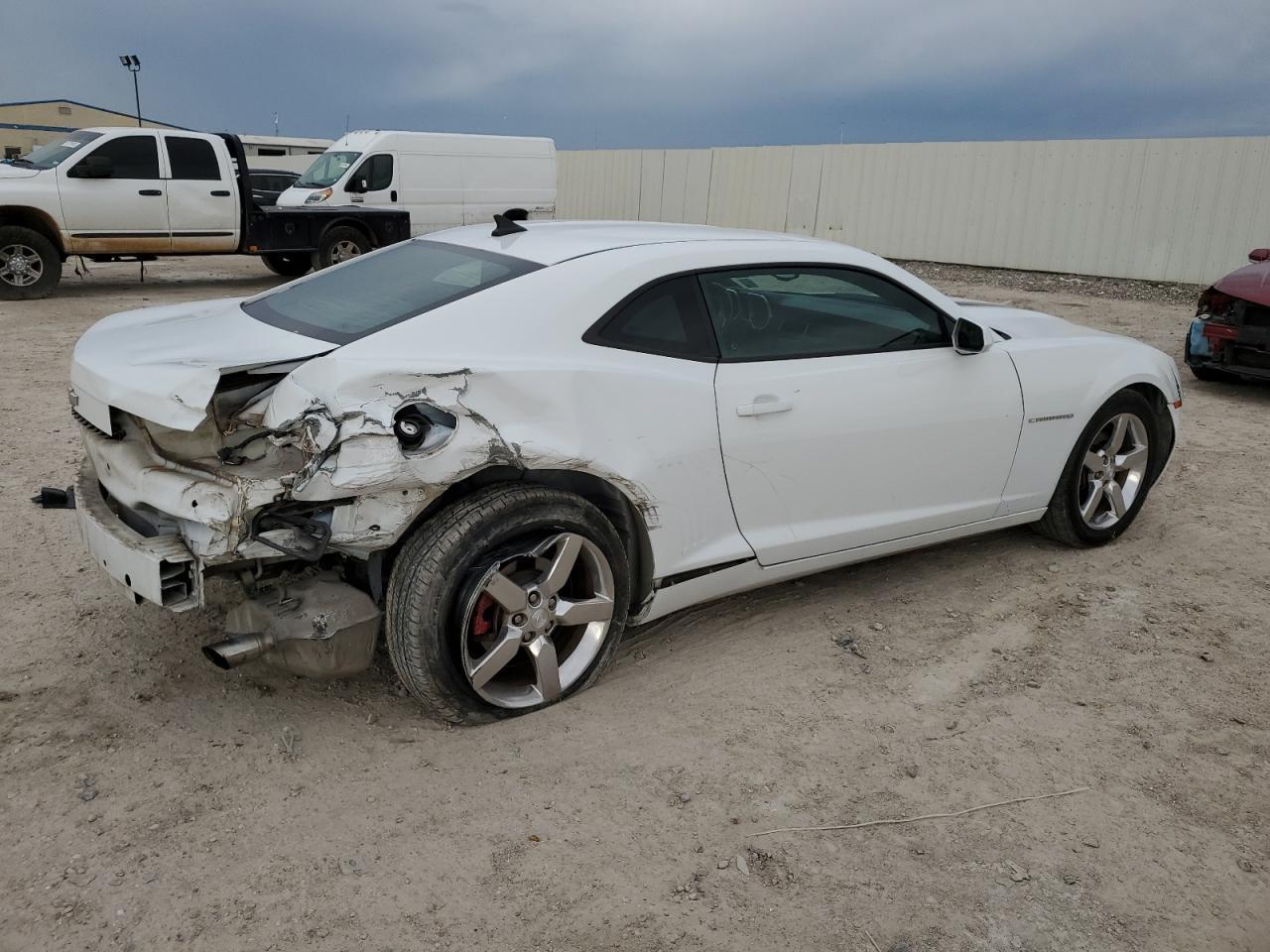 2011 CHEVROLET CAMARO LT - Фото 3
