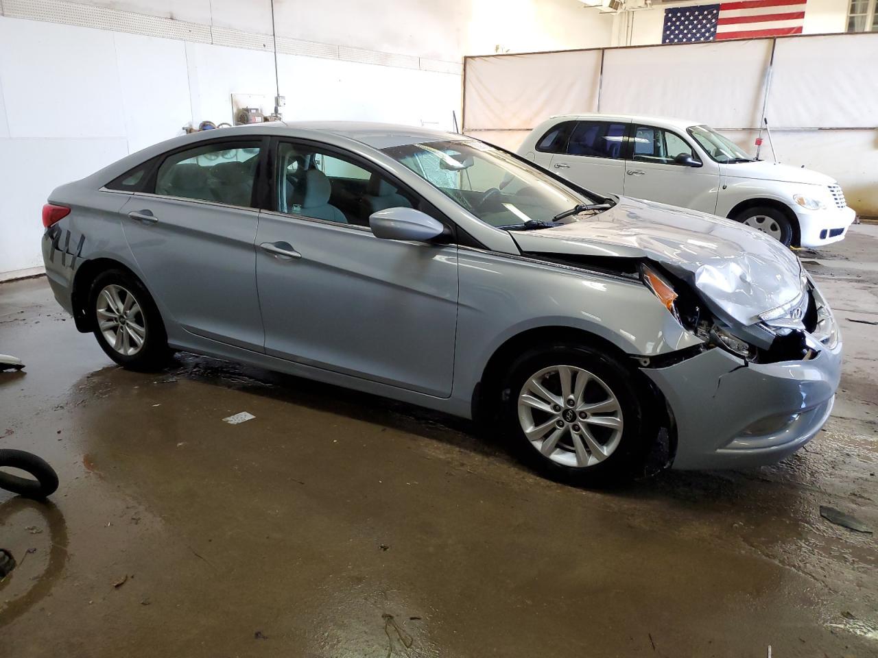 2013 HYUNDAI SONATA GLS - Image 4
