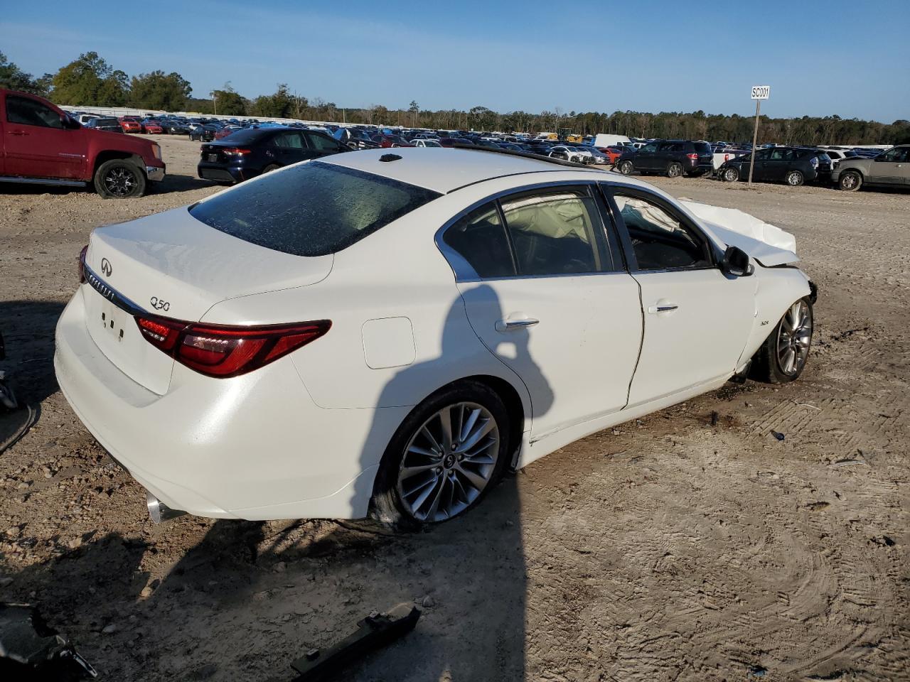 2018 INFINITI Q50 LUXE - Фото 3