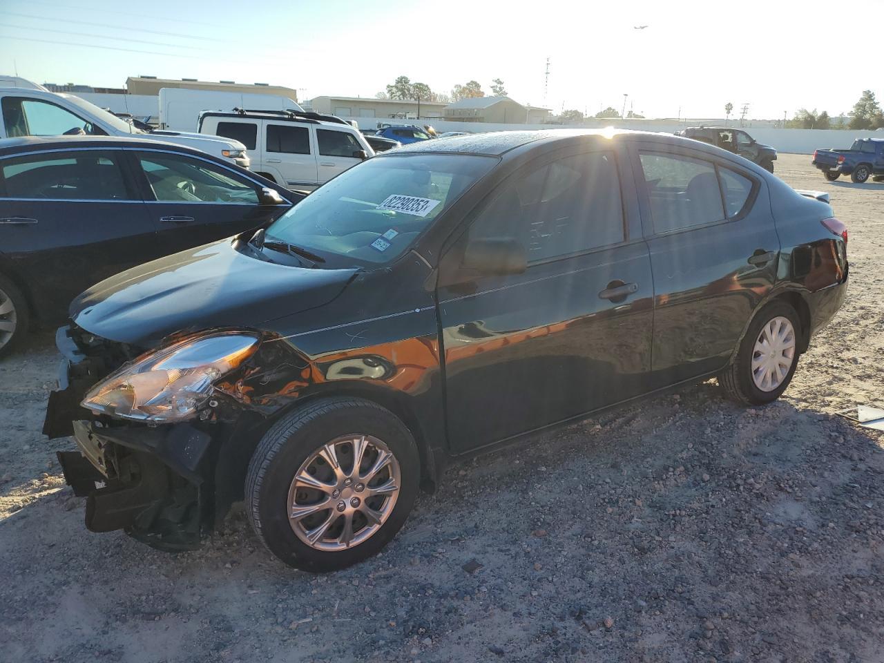 2013 NISSAN VERSA S car image