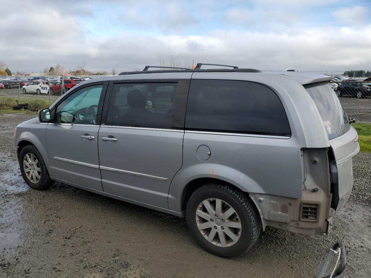 2014 CHRYSLER TOWN & COU - Image 2