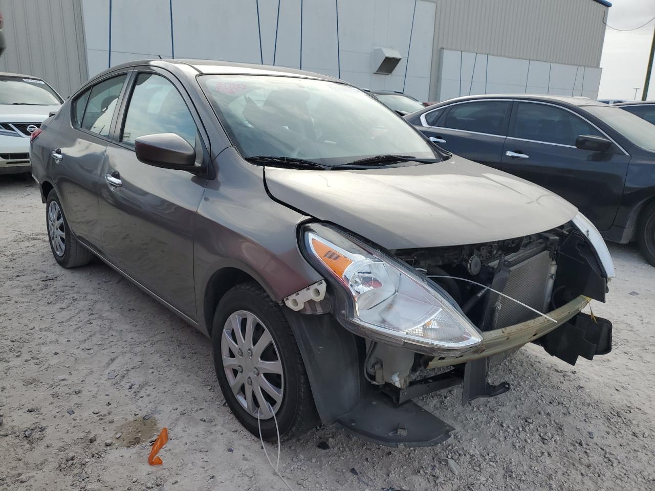 2016 NISSAN VERSA S - Фото 4