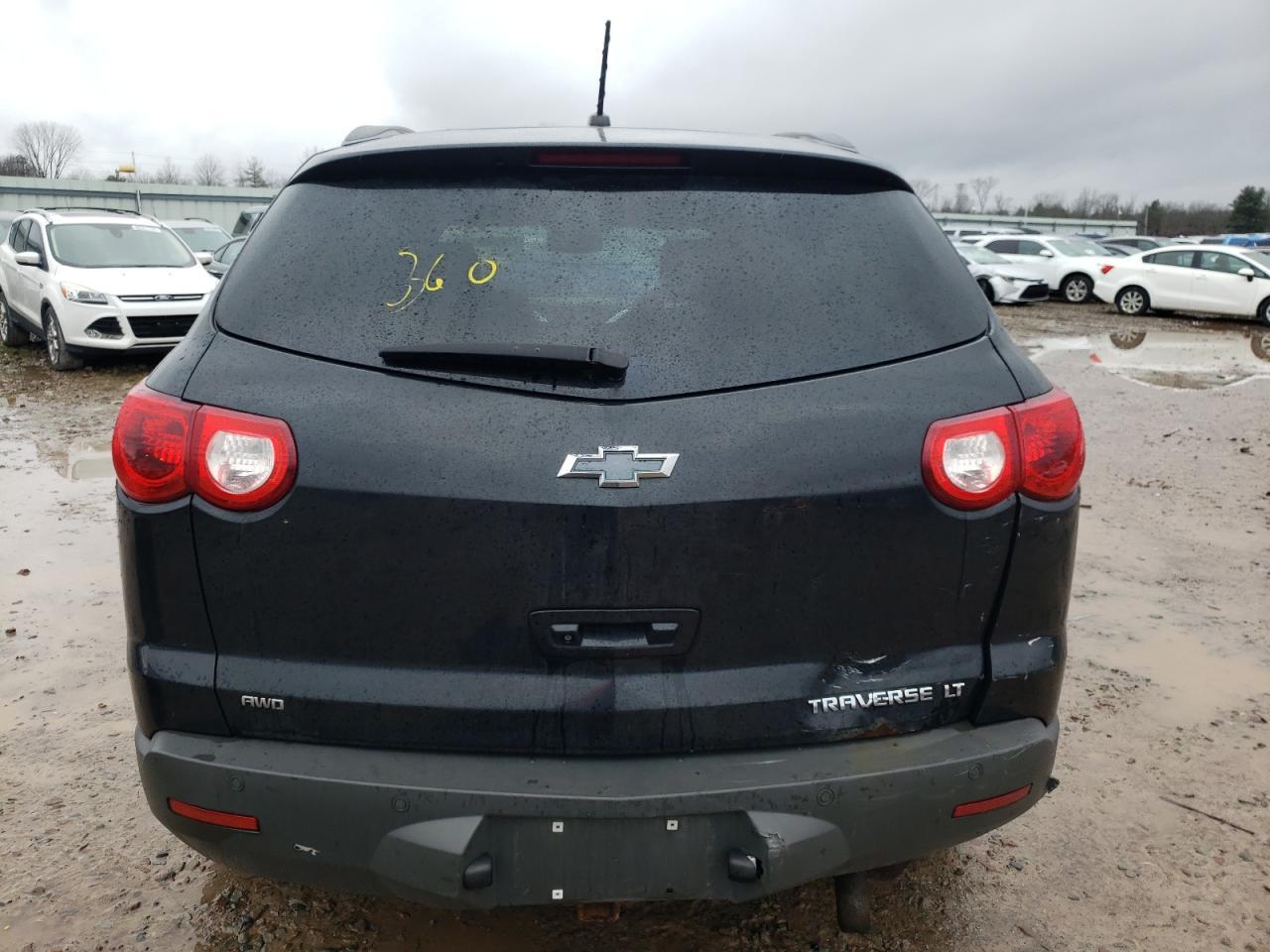 2011 CHEVROLET TRAVERSE L - Image 6