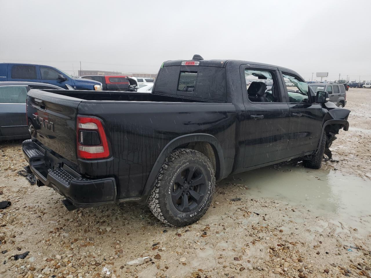 2020 RAM 1500 REBEL - Фото 3