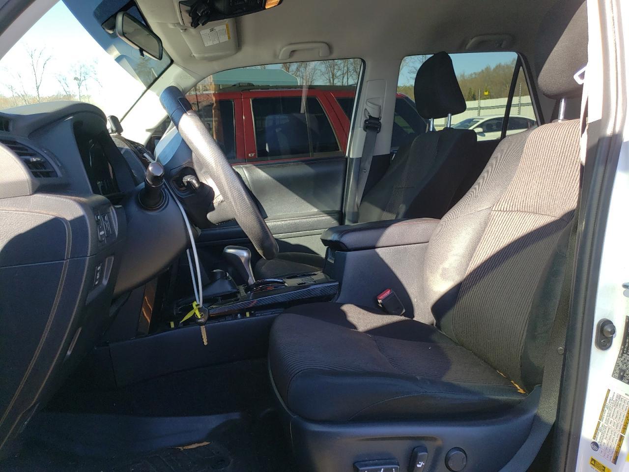 2018 TOYOTA 4RUNNER SR - Фото 7