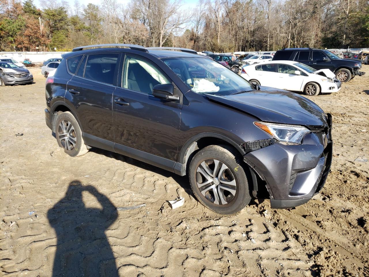 2016 TOYOTA RAV4 LE - Image 4