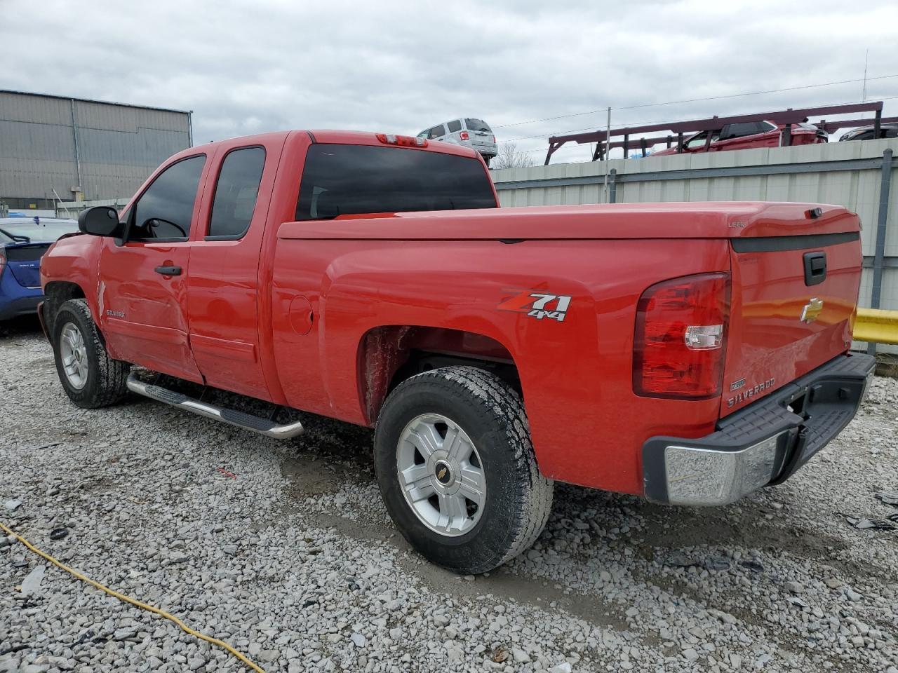 2012 CHEVROLET SILVERADO - Image 2