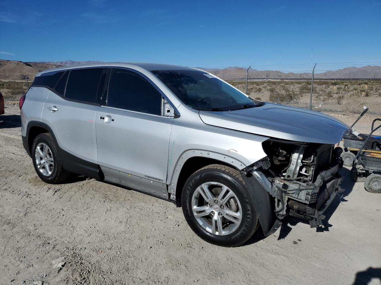 2018 GMC TERRAIN SL - Image 4