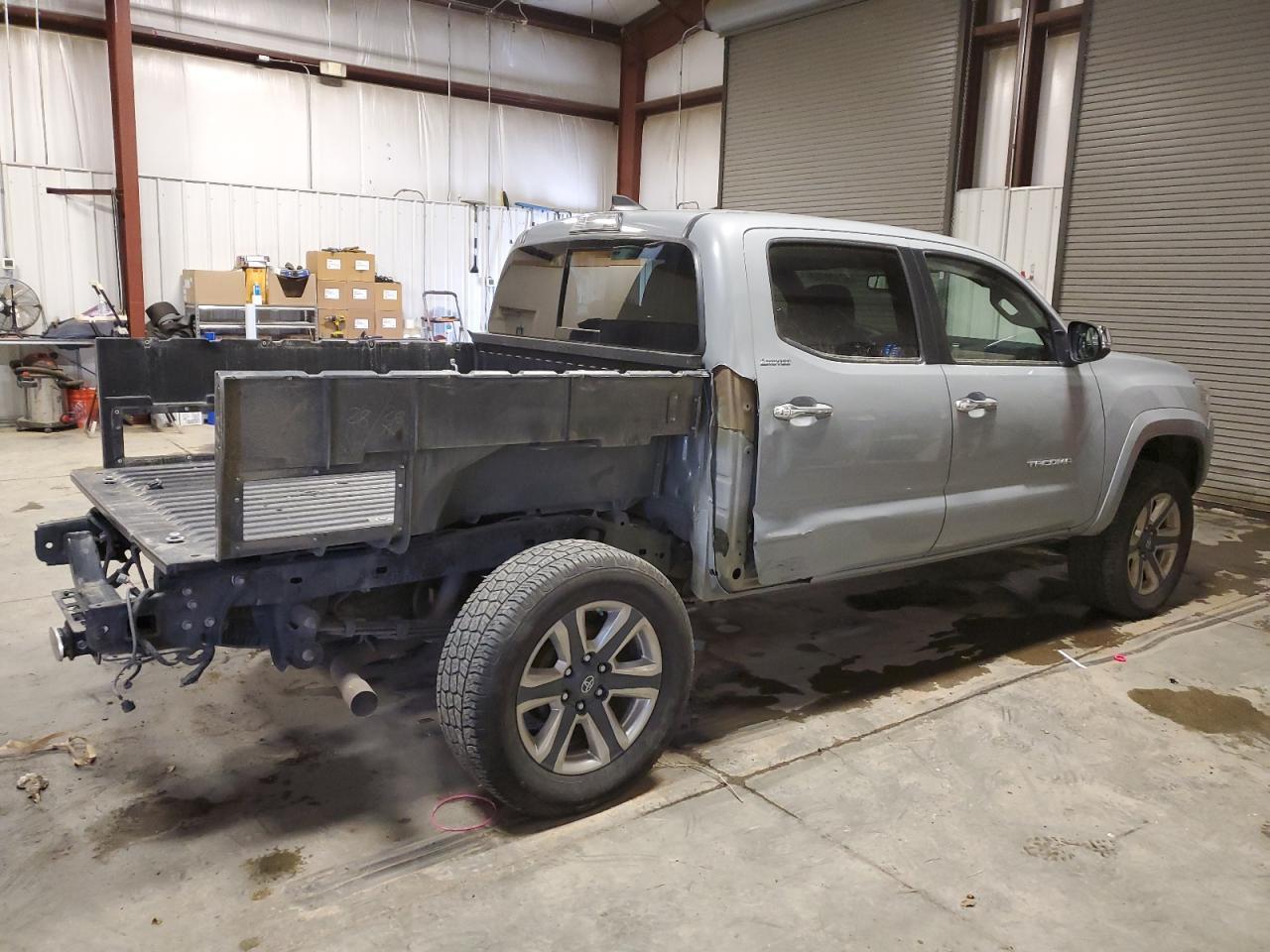 2018 TOYOTA TACOMA DOU - Фото 3