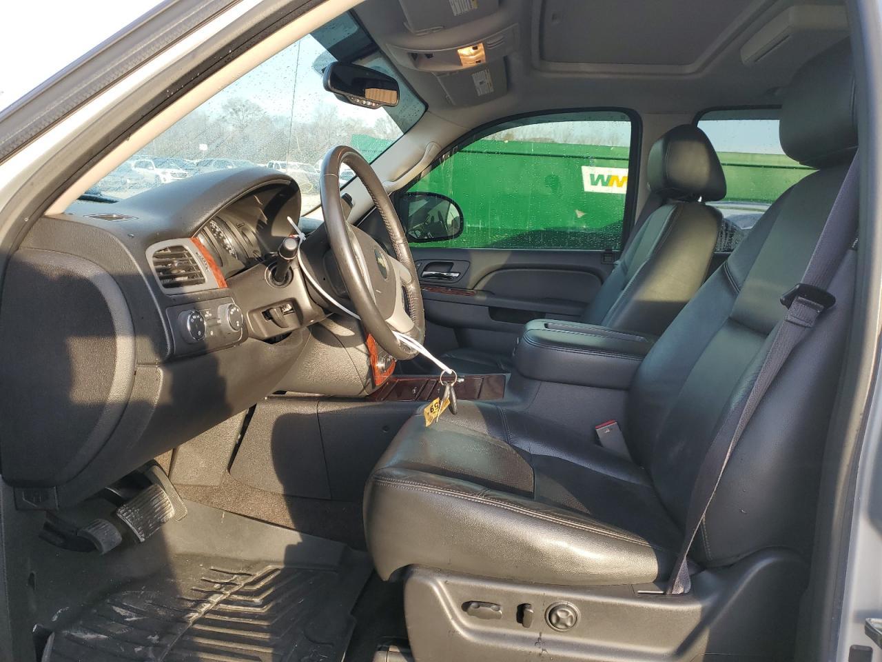 2013 CHEVROLET AVALANCHE - Фото 7