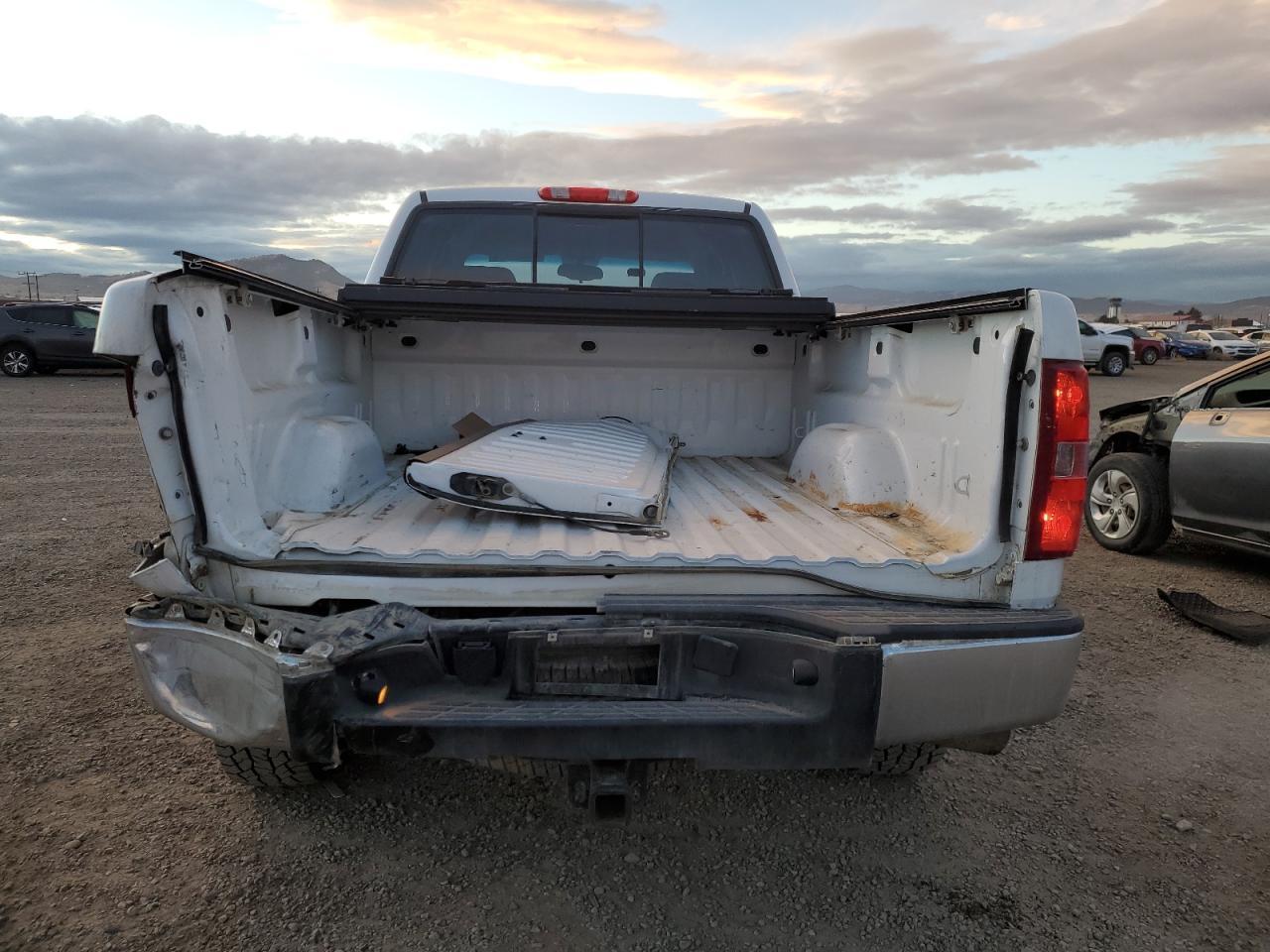 2013 CHEVROLET SILVERADO - Image 6