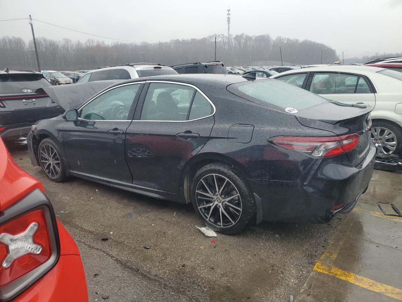2021 TOYOTA CAMRY SE - Image 2