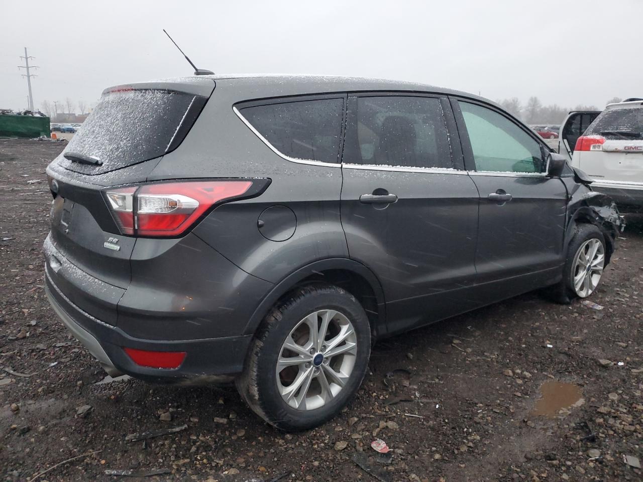 2017 FORD ESCAPE SE - Фото 3