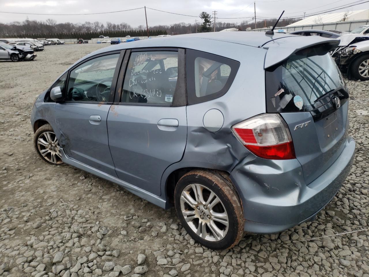 2011 HONDA FIT SPORT - Фото 2
