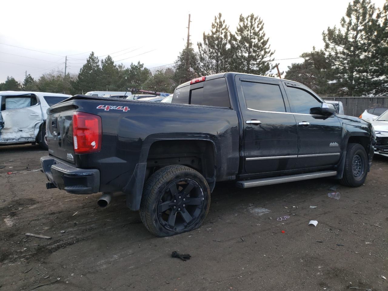 2017 CHEVROLET SILVERADO - Image 3