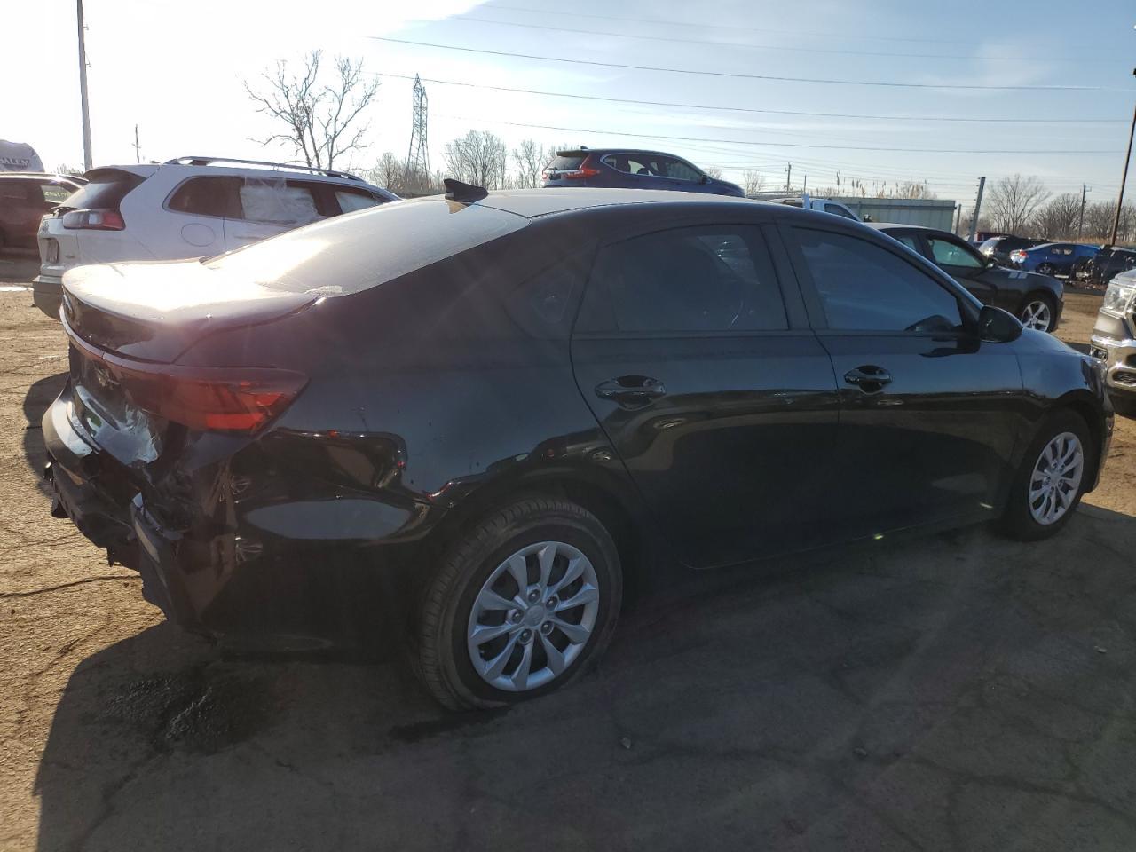 2021 KIA FORTE FE - Фото 3